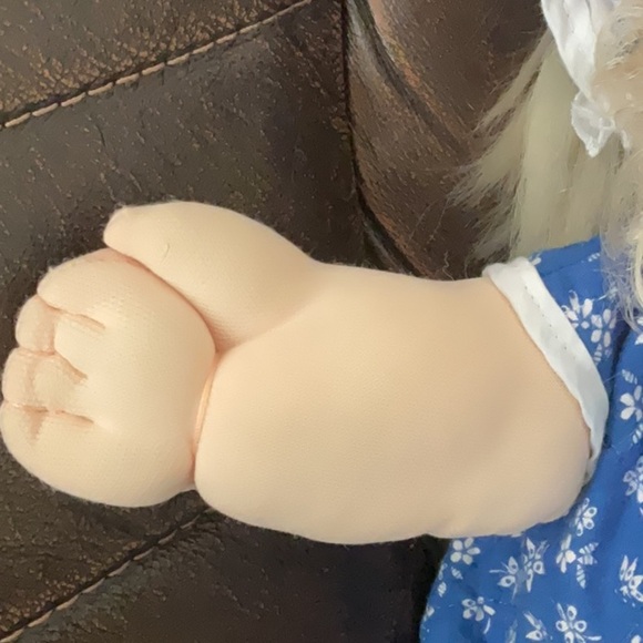 Cabbage patch kid 1982 girl one tooth - Picture 3 of 11